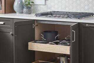 Serenade Cabinetry - Pull-Out Spice Rack Kitchen Cabinet